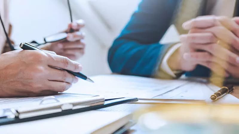 ¿Cuánto cobra un abogado por tramitar una jubilación?